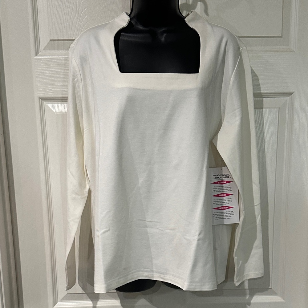 Women’s Elegant Cream Long Sleeve Women's Top Size XL
